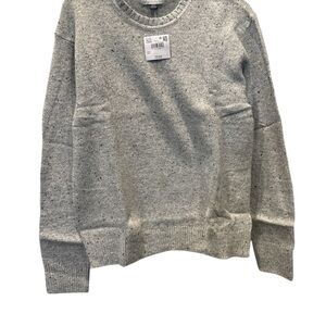 American Eagle Outfitters Light Gray Crewneck Sweater
